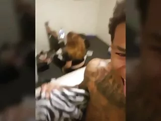 Rus porno in padure online cursa de urmărire, și prietenul ei ceasuri