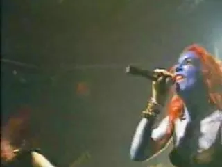 - pumnul durante il concertul de la amsterdam a interzis filme porno roscate femei